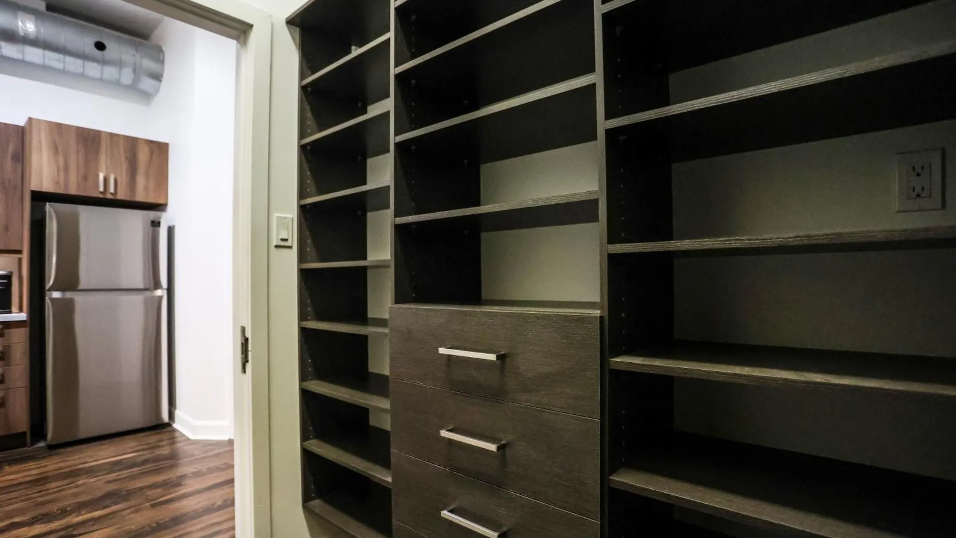 Elegant 3 Bedroom Apartment In Old Port - 201 Montréal 0*,  Canada