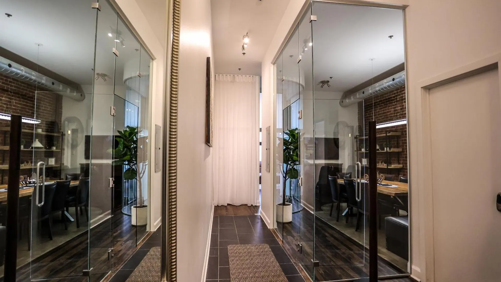 Elegant 3 Bedroom Apartment In Old Port - 201 Montréal Canada