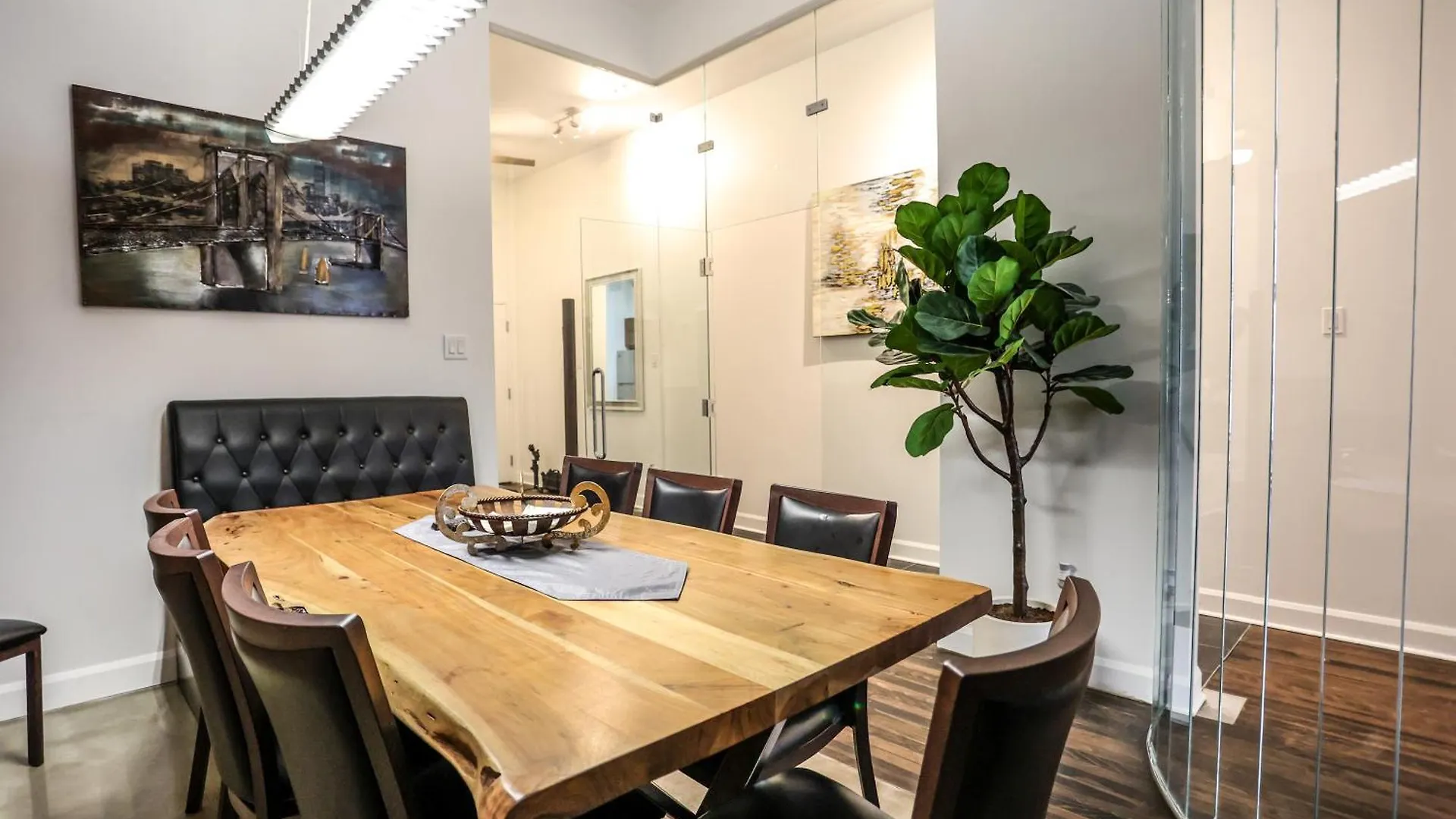 Elegant 3 Bedroom Apartment In Old Port - 201 Montréal