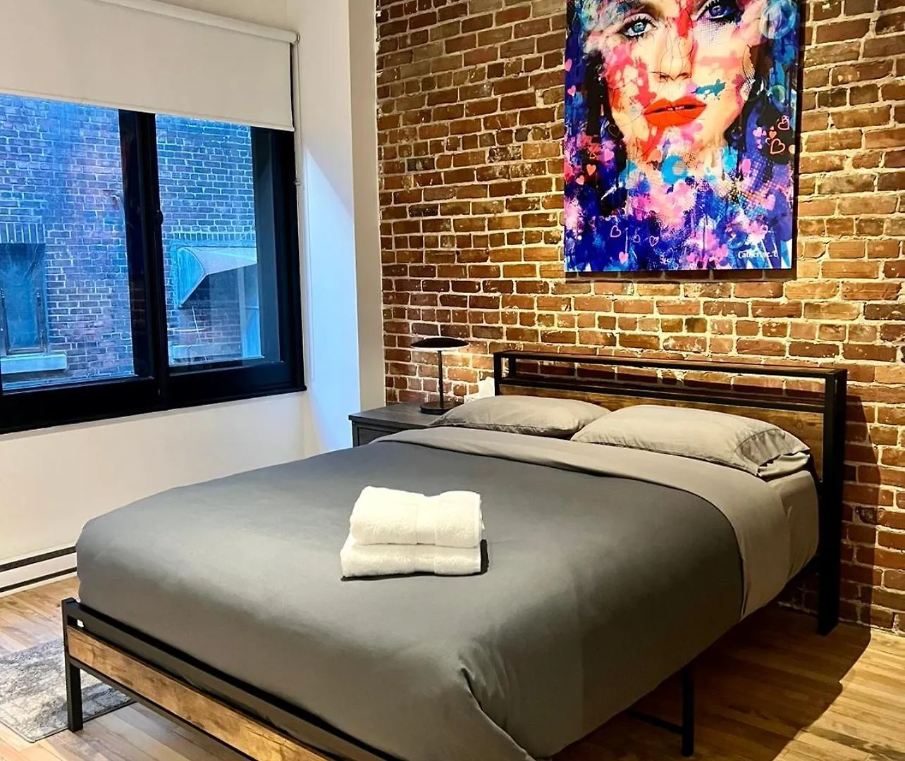 Elegant 3 Bedroom Apartment In Old Port - 201 Montréal 0*,