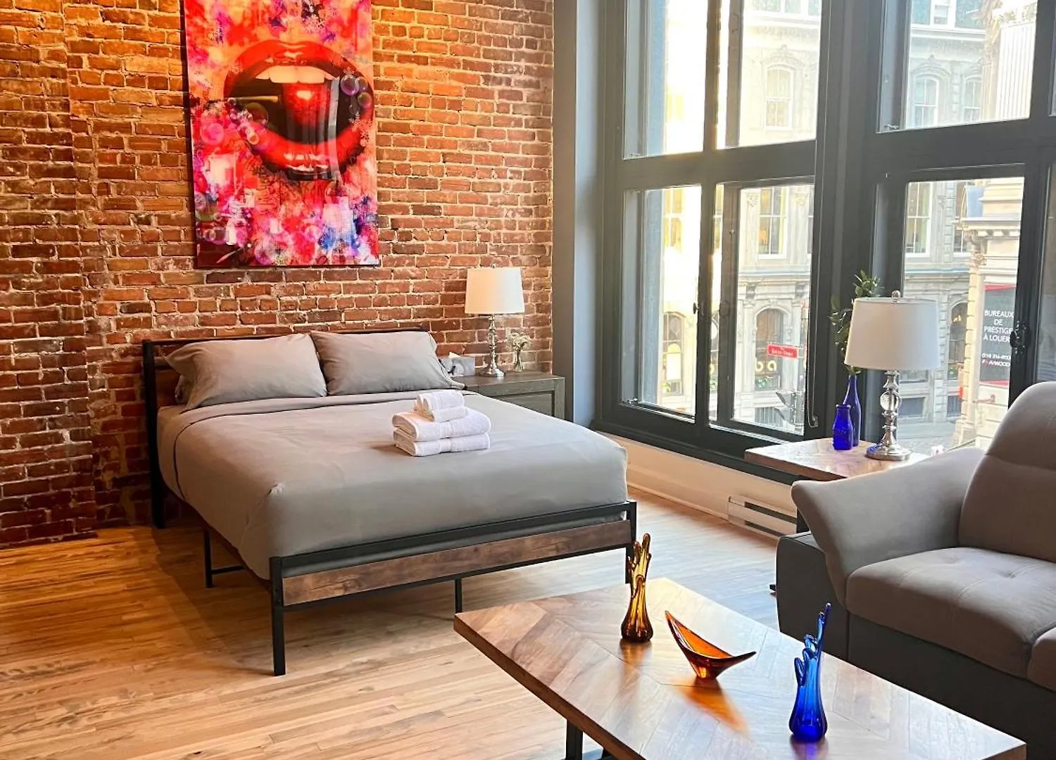 Elegant 3 Bedroom Apartment In Old Port - 201 Montréal